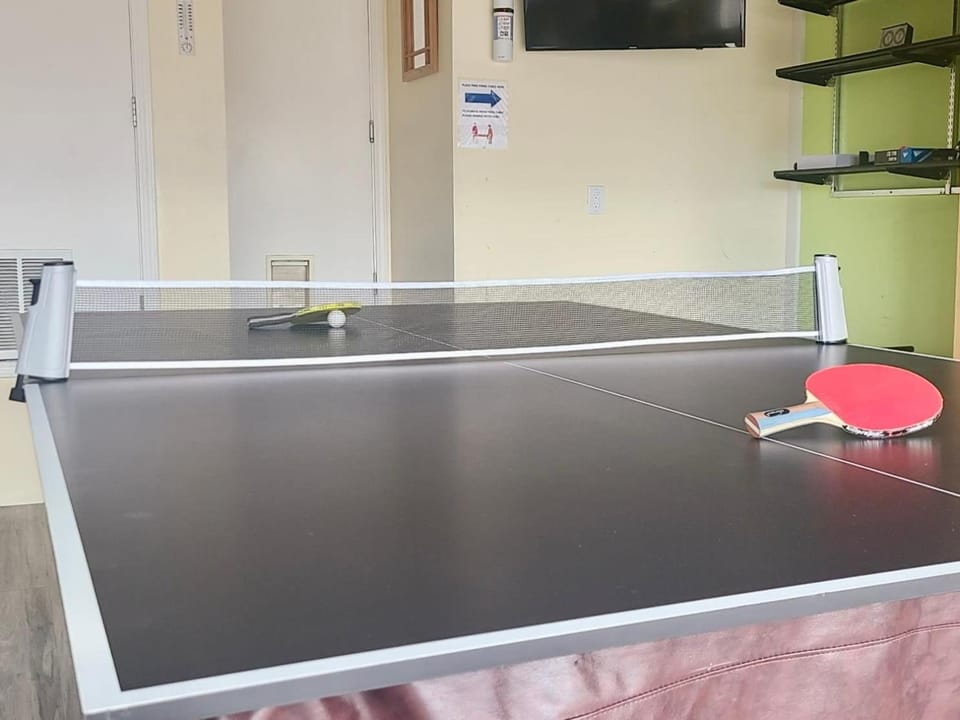 Game Room, Table tennis