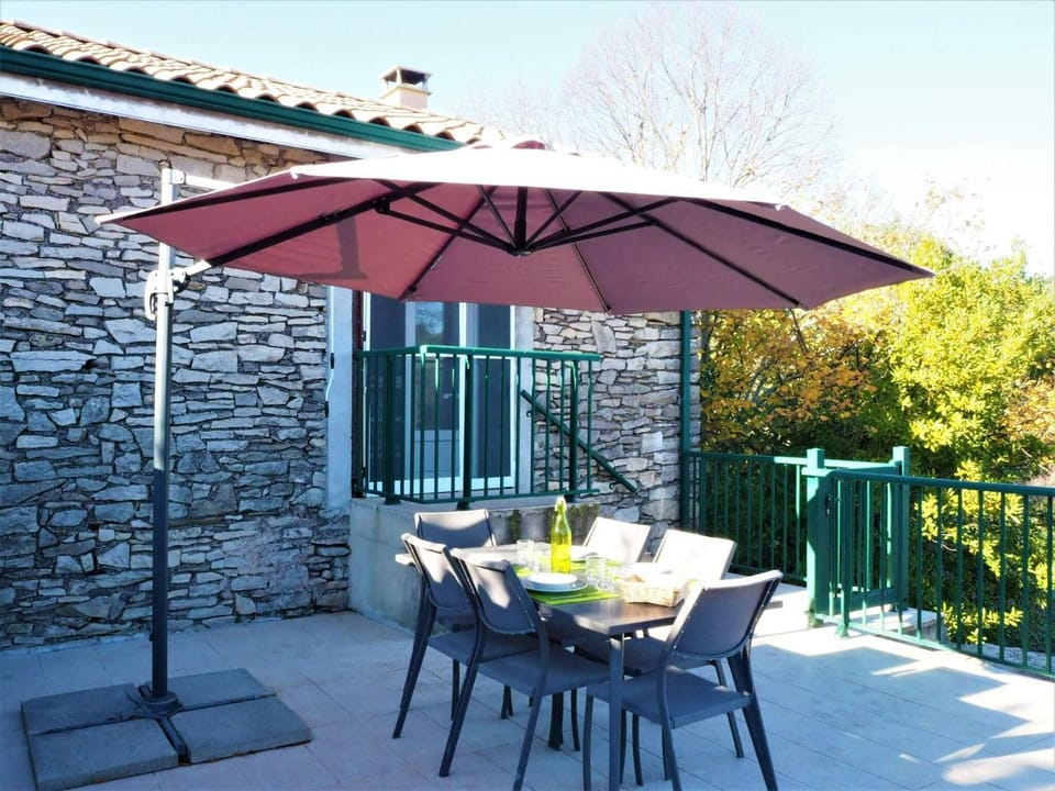 Property building, Balcony/Terrace