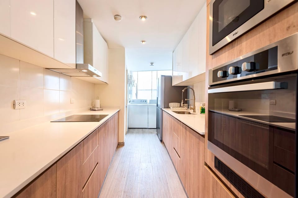 Kotosh Residence - Top Location, Park View & Piano Apartment in San Isidro