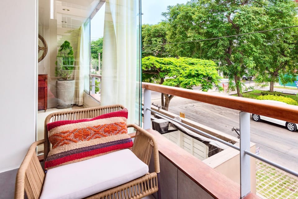 ✶ Kotosh Residence ✶ LUXURY Best Location & Piano Apartment in San Isidro