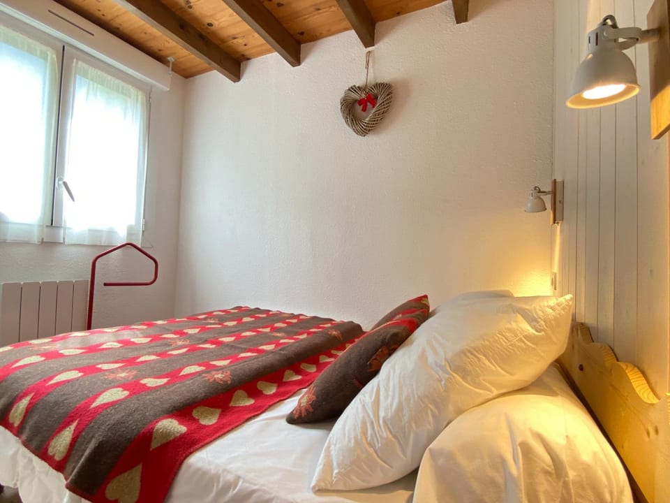 Le 103. Chalet 3 chambres. Terrasse. Parking. wifi. Apartment in Cauterets