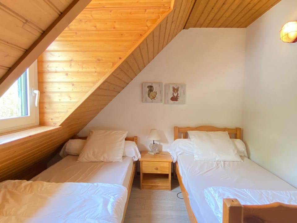 Le 103. Chalet 3 chambres. Terrasse. Parking. wifi. Apartment in Cauterets