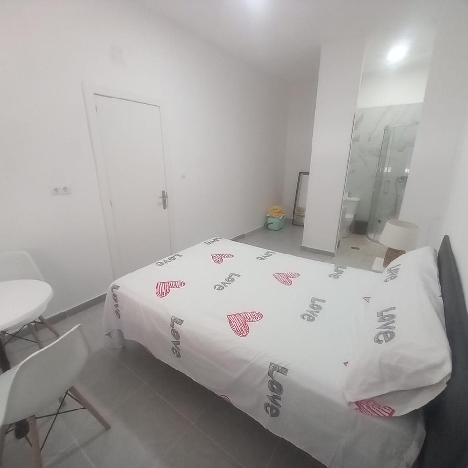 Emma Lovely Room with private Bathroom Vacation rental in Alicante