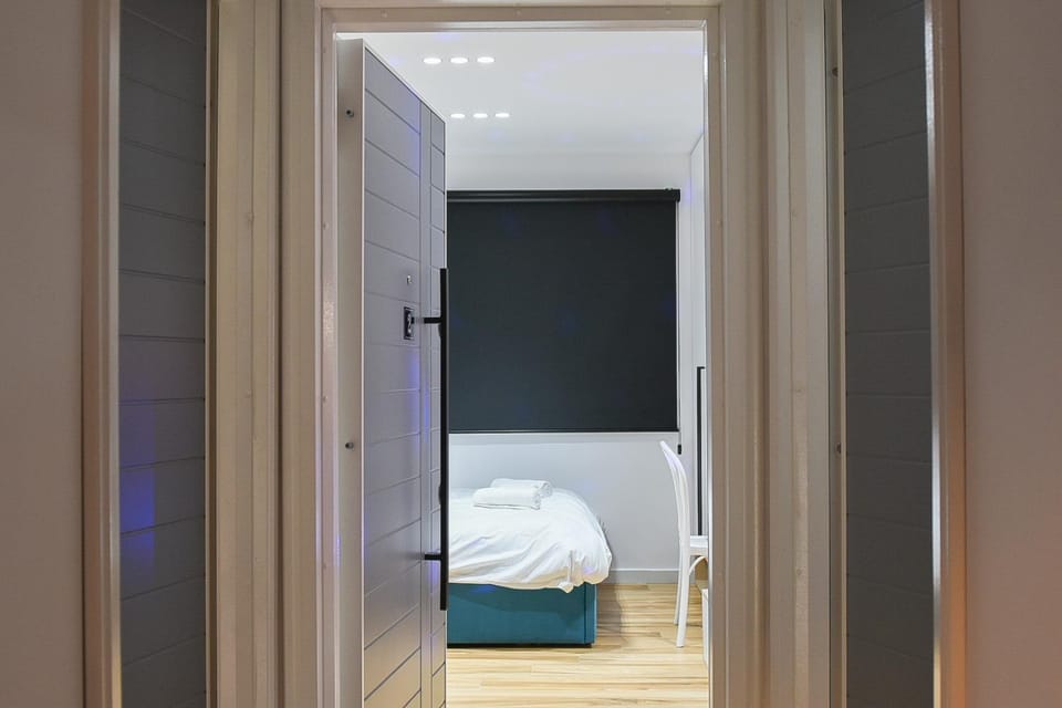 Matisse No2 - City Center Studio Apartment in Tirana