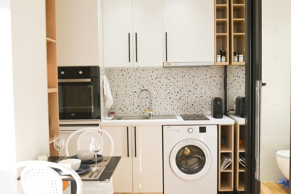 Matisse No2 - City Center Studio Apartment in Tirana