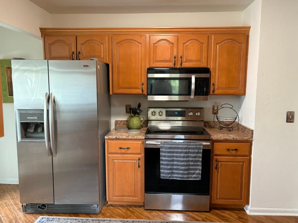 Elegant 3-Bedroom Condo in Lewes with Pond Views Apartment in Sussex County