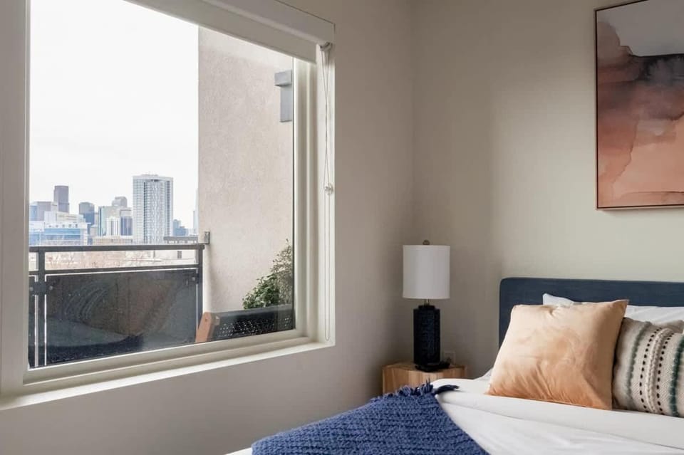Modern Lifestyle - City View - Pet-Friendly - Zuni House in Denver