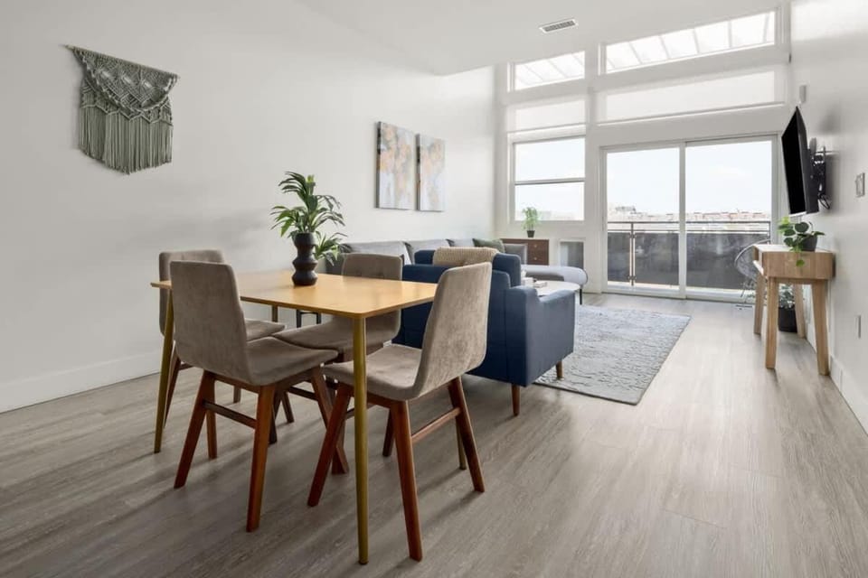 On Cloud 9 - Curated Lifestyle Loft - Zuni Lofts House in Denver