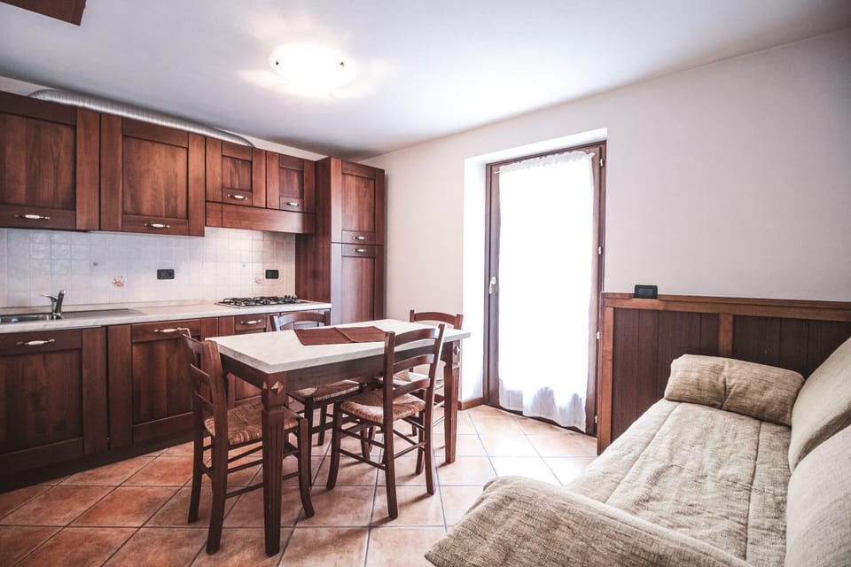 Kitchen or kitchenette, Living room, Dining area
