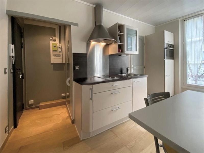 Appartement coquet sur les hauteurs de Montmartre Apartment in Paris