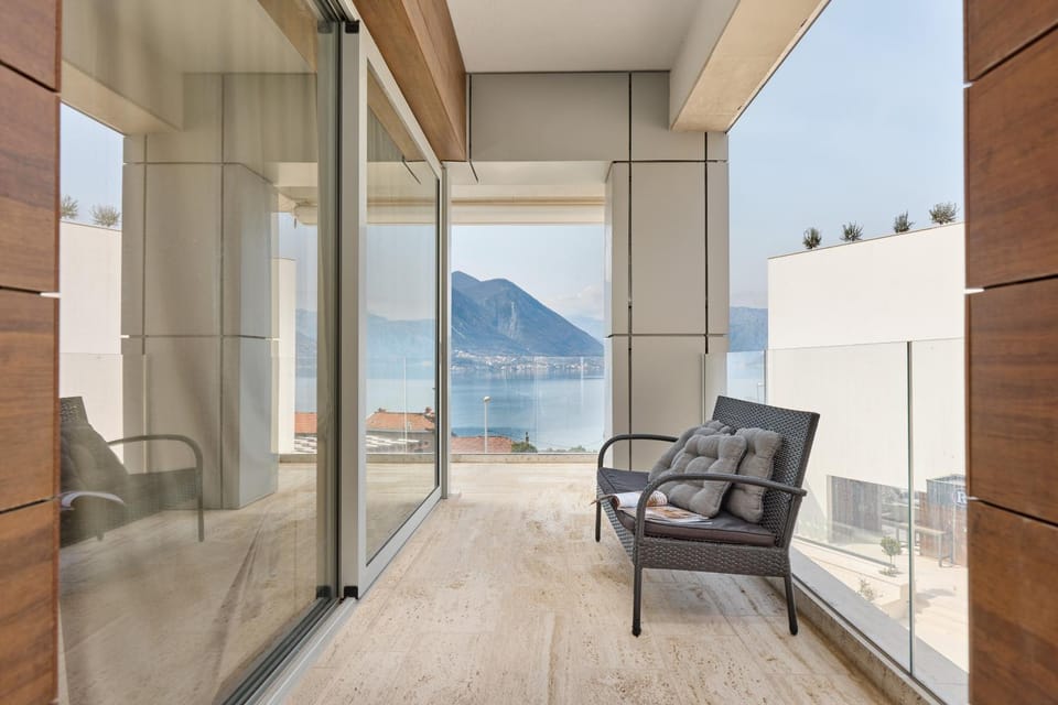 Neda's Stunning View Apartment in Dobrota