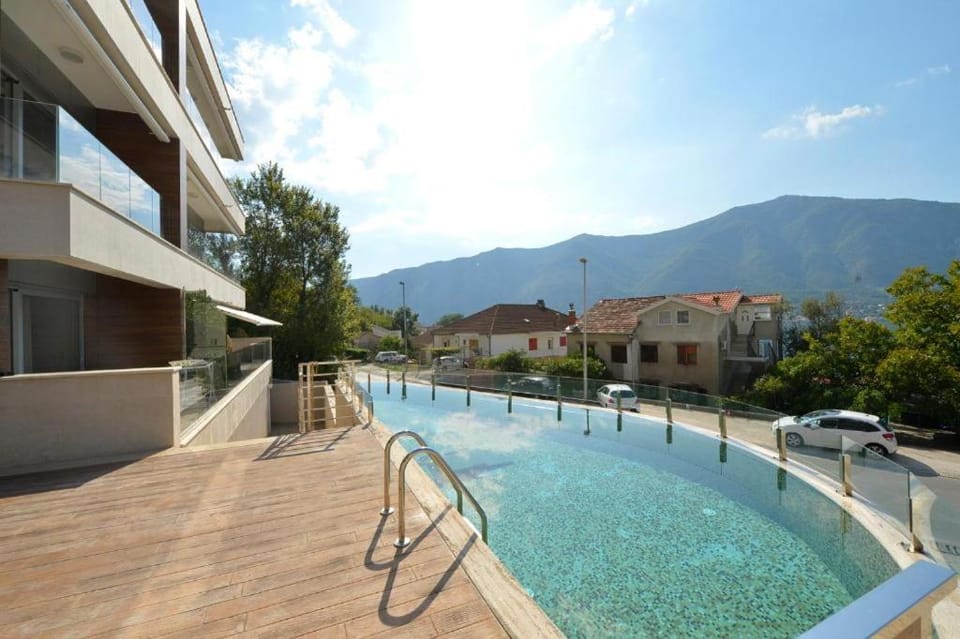 Neda's Stunning View Apartment in Dobrota