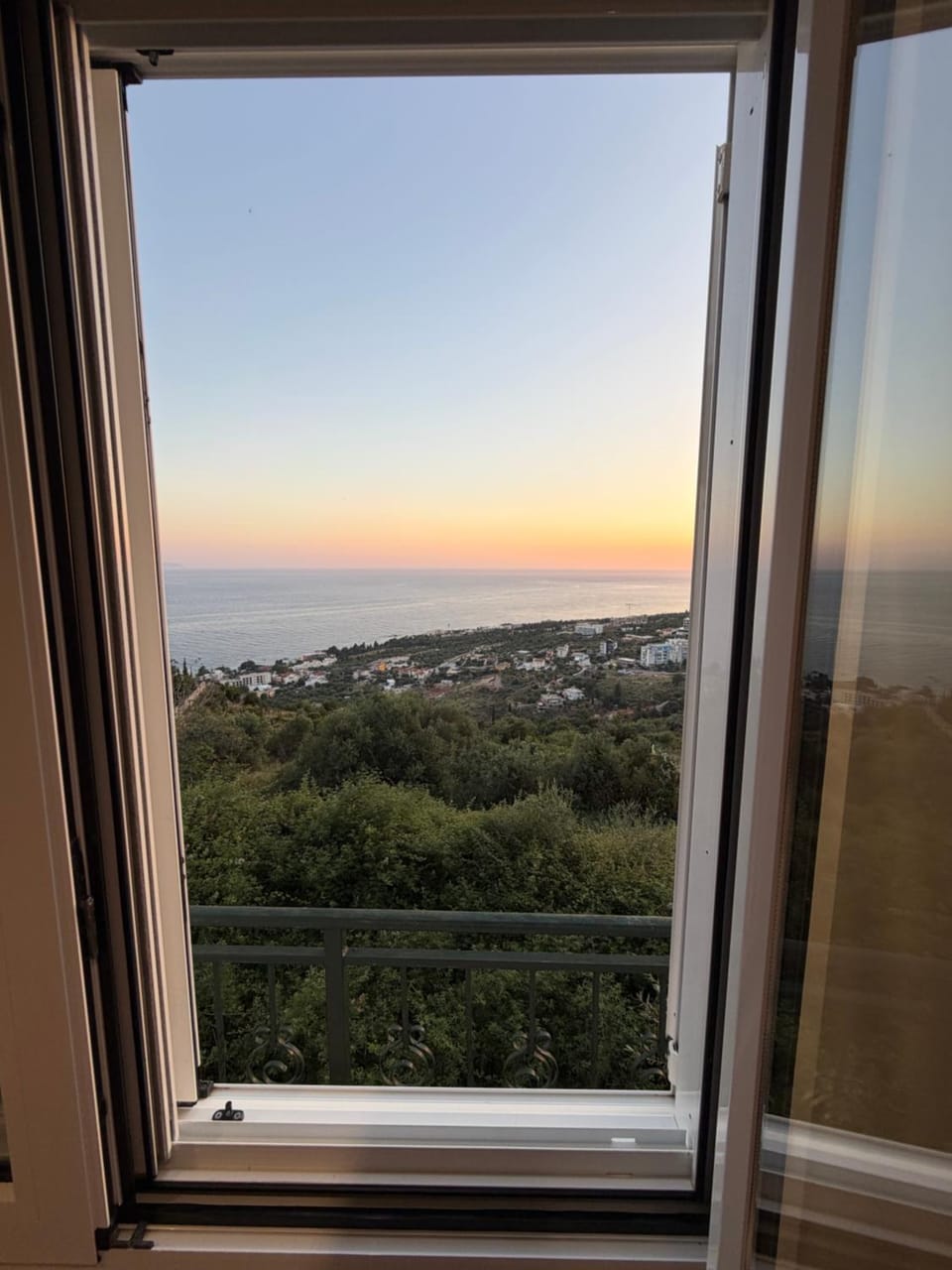 Day, Natural landscape, View (from property/room), Balcony/Terrace, Sea view, Sunrise, Sunset
