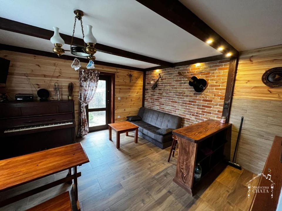 Bieszczady Noclegi "Muzyczna Chata" Apartment in Poland