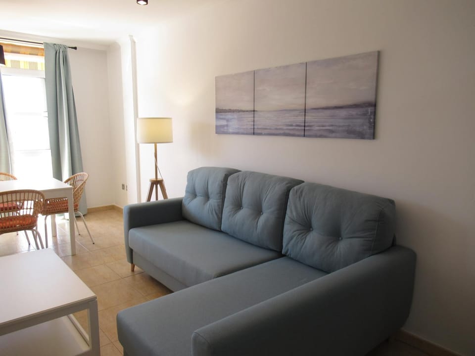 Bed, Living room, Seating area