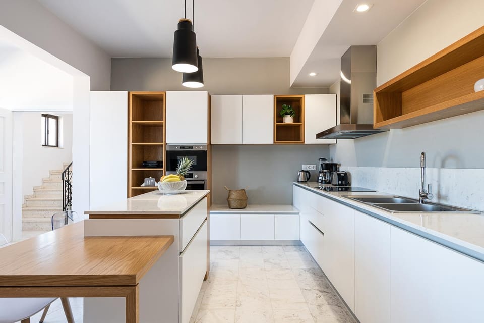 Facade/entrance, kitchen