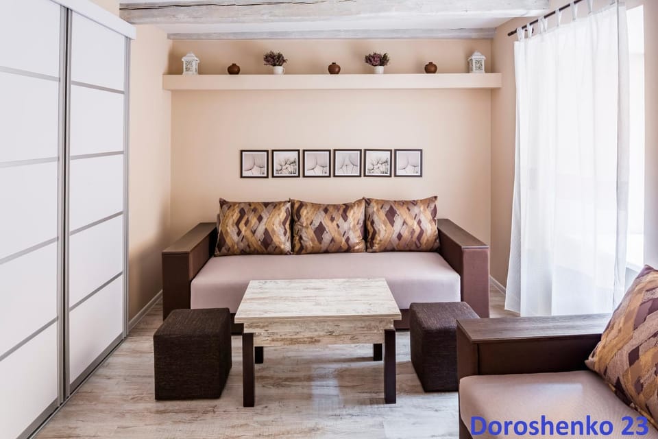 Living room, Photo of the whole room, Seating area