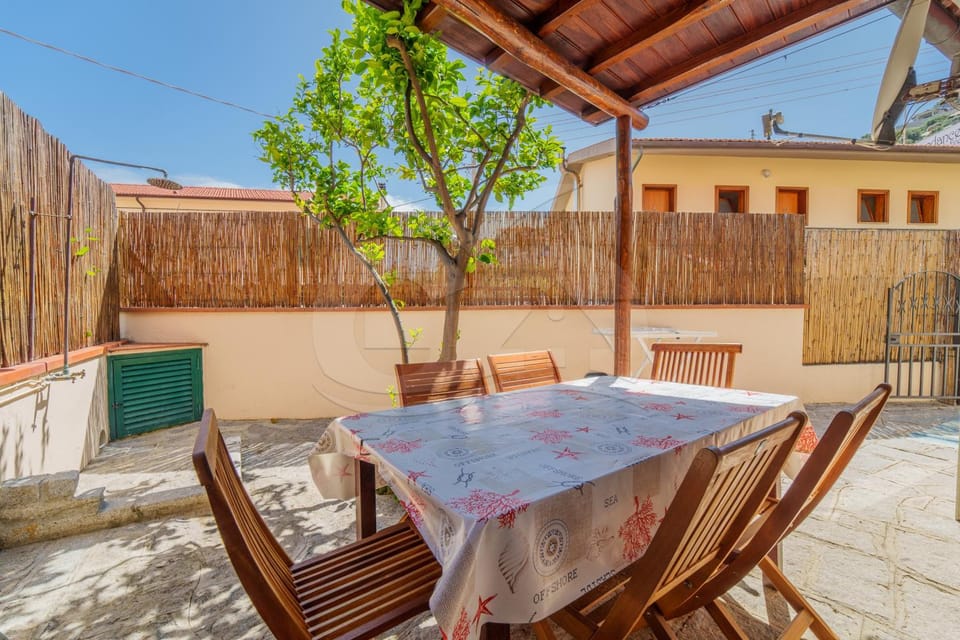 Balcony/Terrace, Dining area