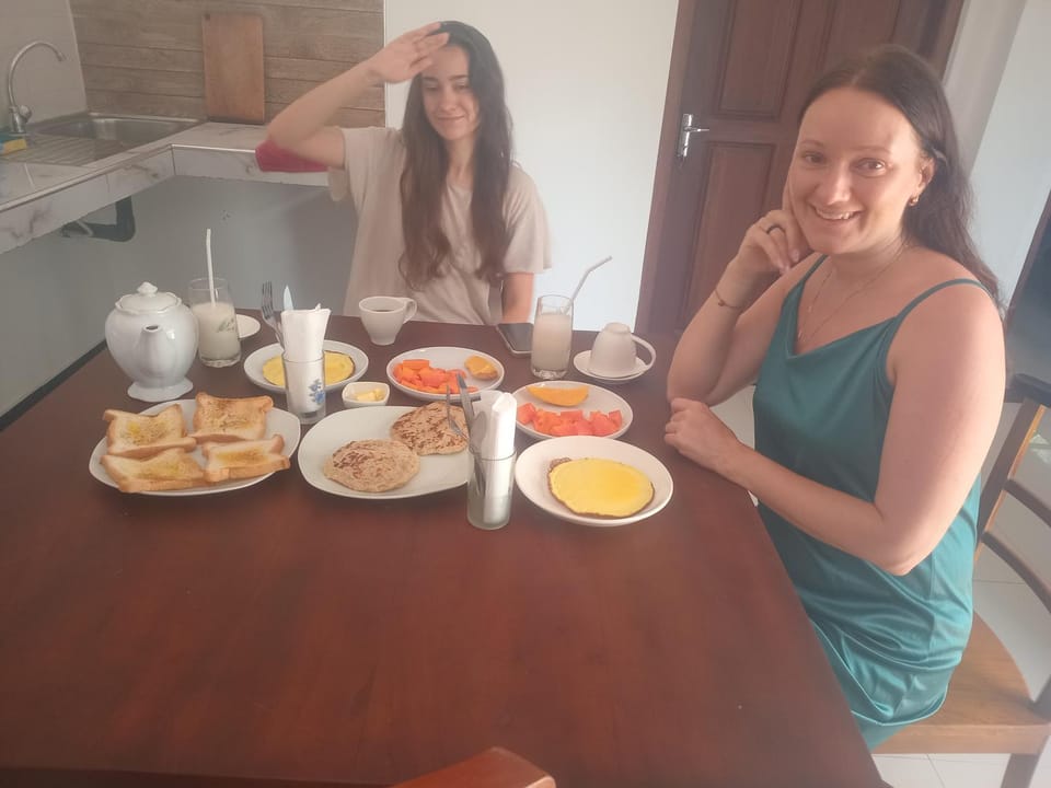 Gold Moon Guest House Bed and Breakfast in Mirissa