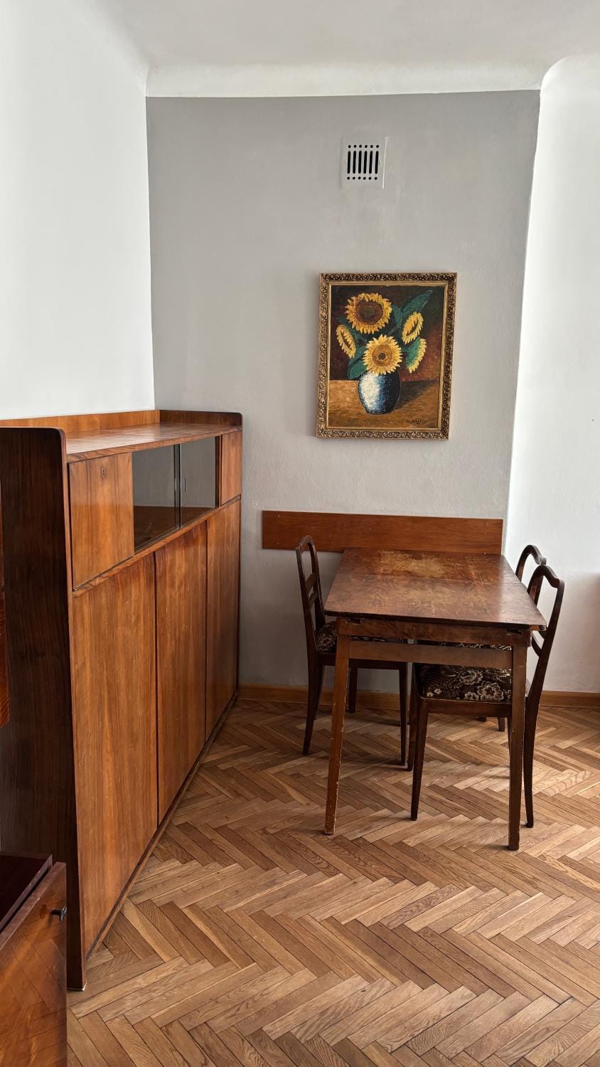 Beautiful Vintage Apartment in Old Mokotow District Apartment in Warsaw