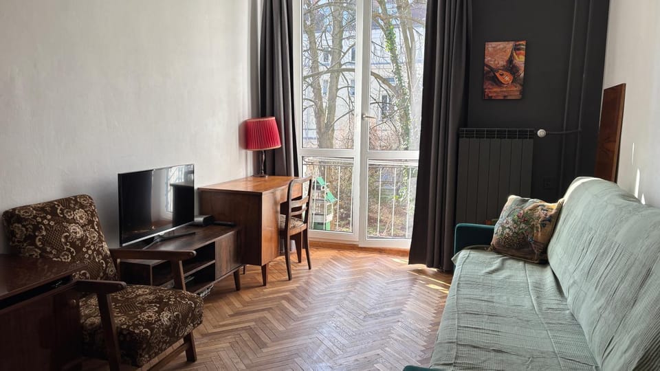 Beautiful Vintage Apartment in Old Mokotow District Apartment in Warsaw