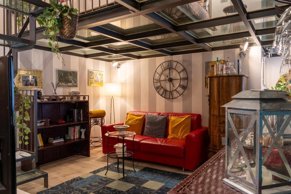 Living room, Seating area