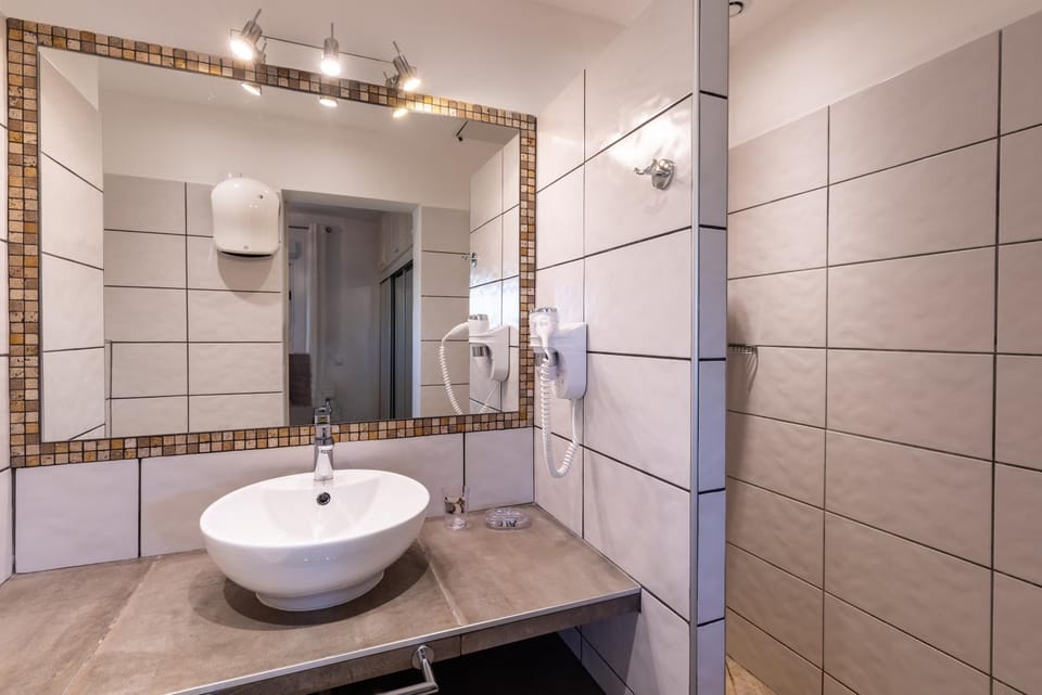 Bathroom, Other
