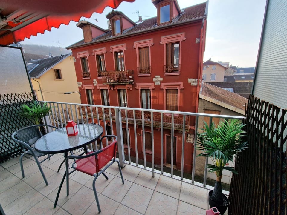 Balcony/Terrace, Dining area, City view