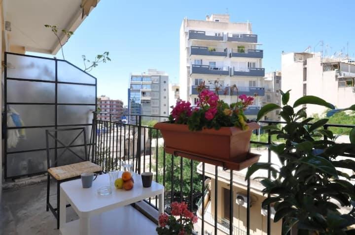Nice Apartment Near City Center Apartment in Athens