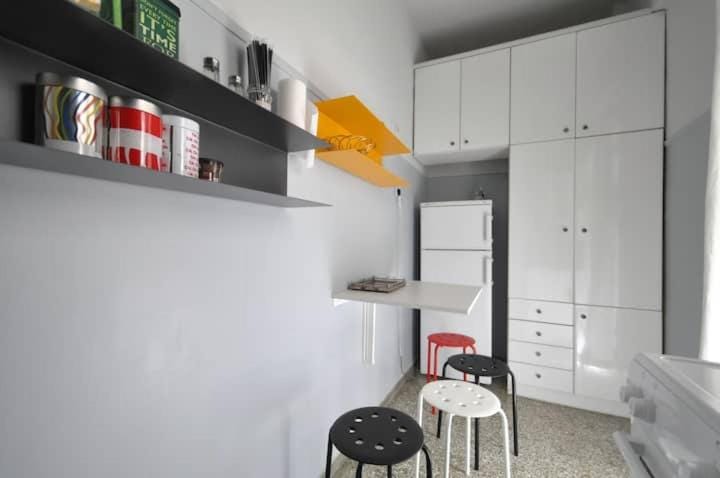 Nice Apartment Near City Center Apartment in Athens