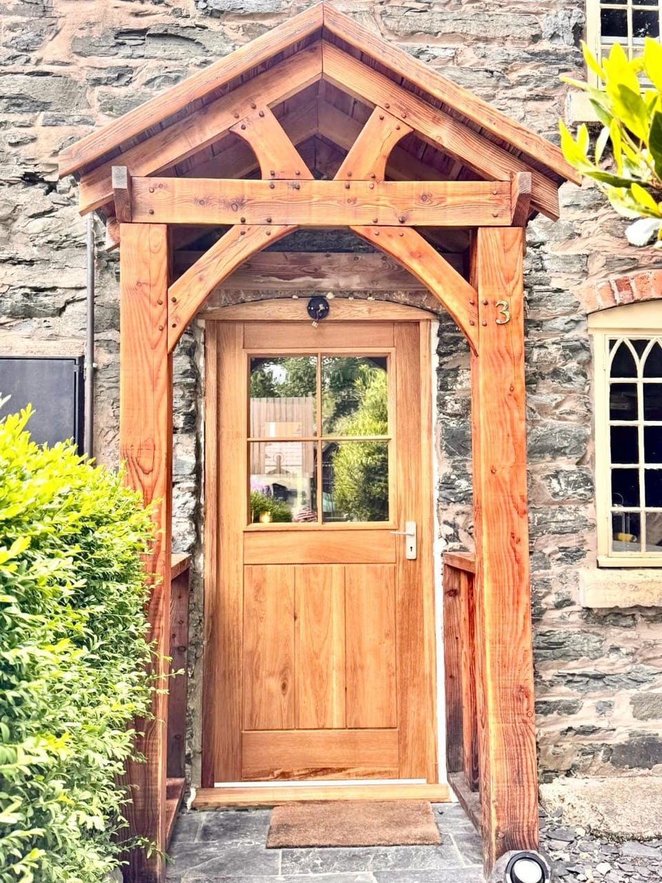 Facade/entrance