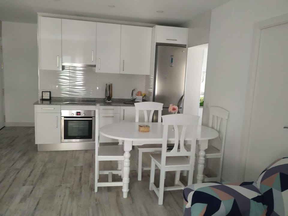 Abeba Apartment in Cadiz