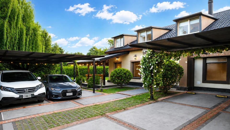 Facade/entrance, Garden view