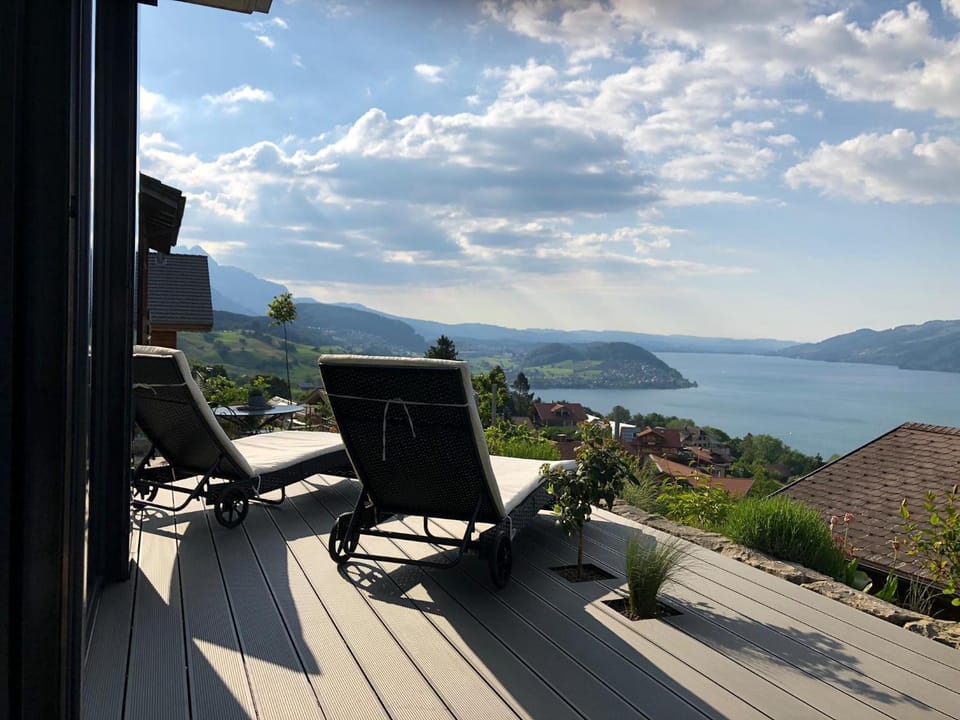Balcony/Terrace, Lake view, Mountain view, sunbed