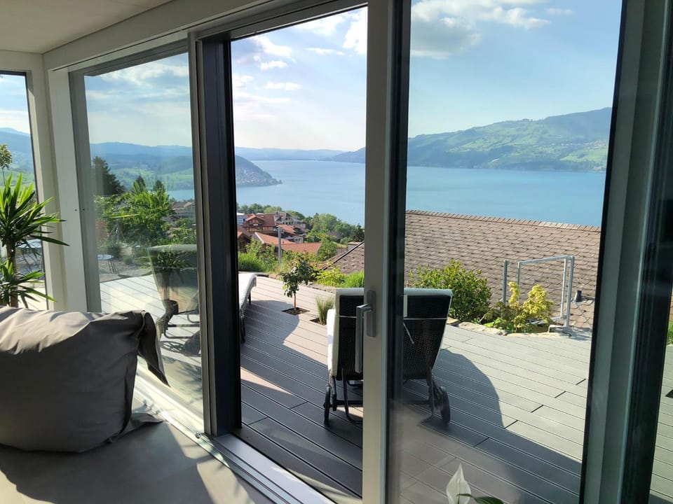Balcony/Terrace, Lake view, Mountain view, sunbed