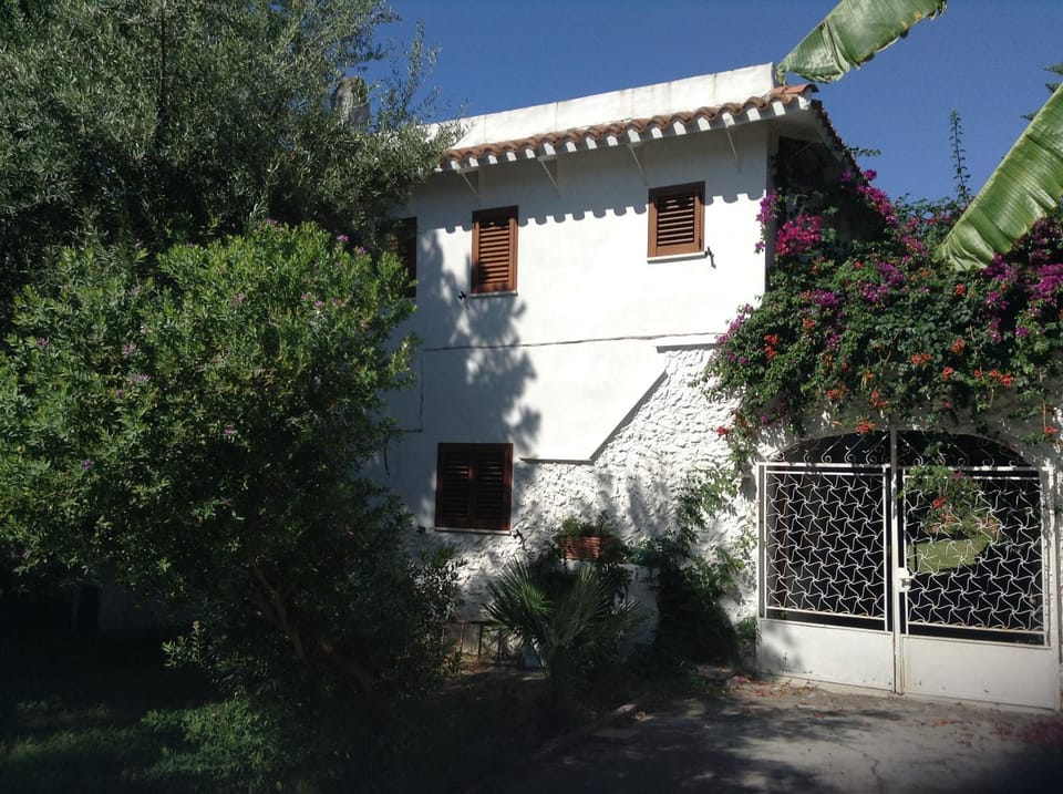 Deliziosa Villa 150 metri dal mare House in Quartu Sant'Elena