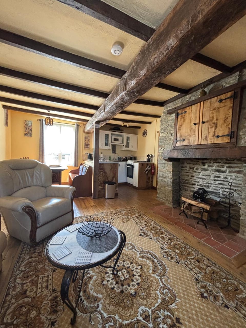 The Bell`s End Cottage House in Normandy