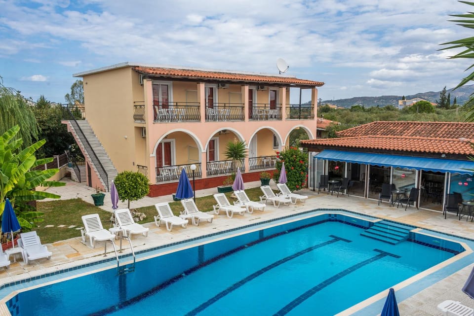 Property building, Restaurant/places to eat, Swimming pool