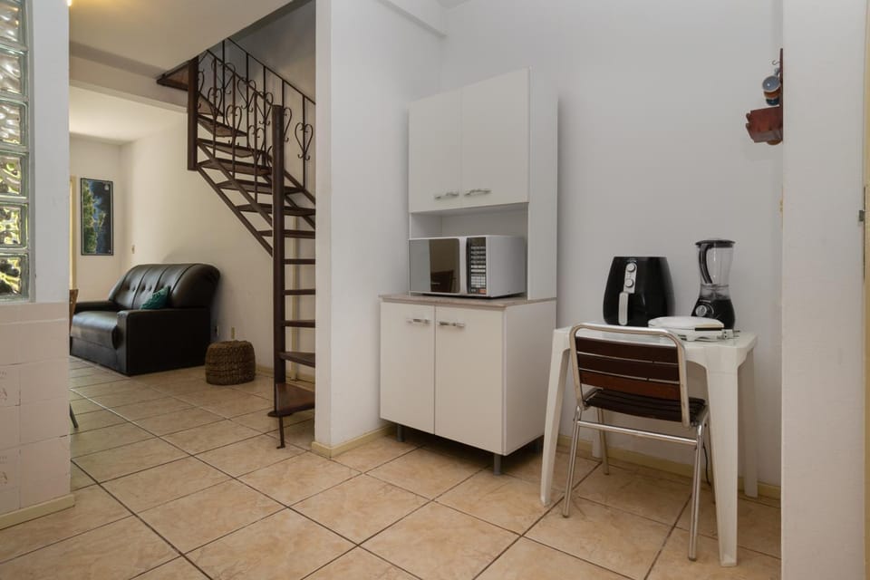 Sobrado Pé na Areia na Praia da Armação P143 House in Florianopolis