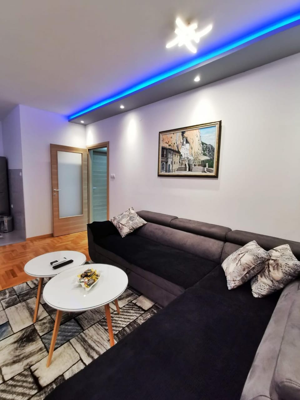 TV and multimedia, Living room, Seating area