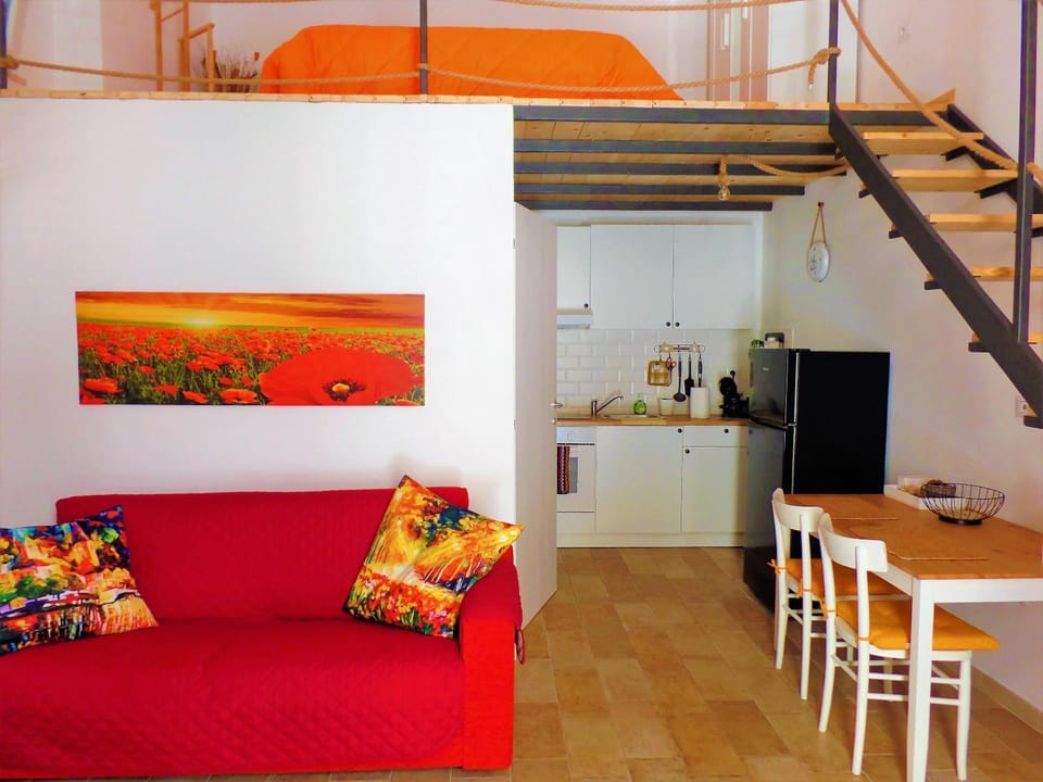 Il Cervo Apartment, Historic City Centre House in Brindisi