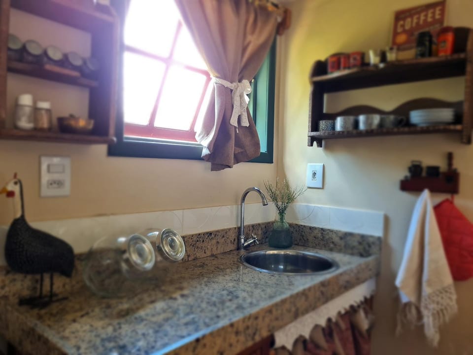 Kitchen or kitchenette, Communal kitchen