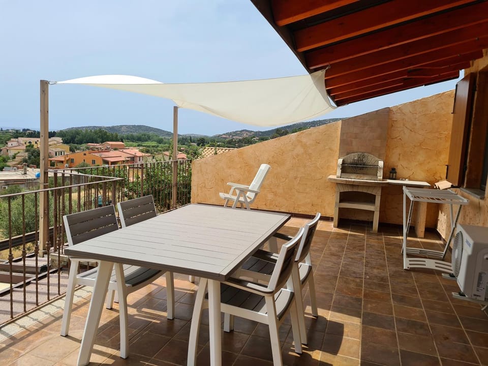Appartamento in villa con ampia terrazza di 27m2 House in Chia