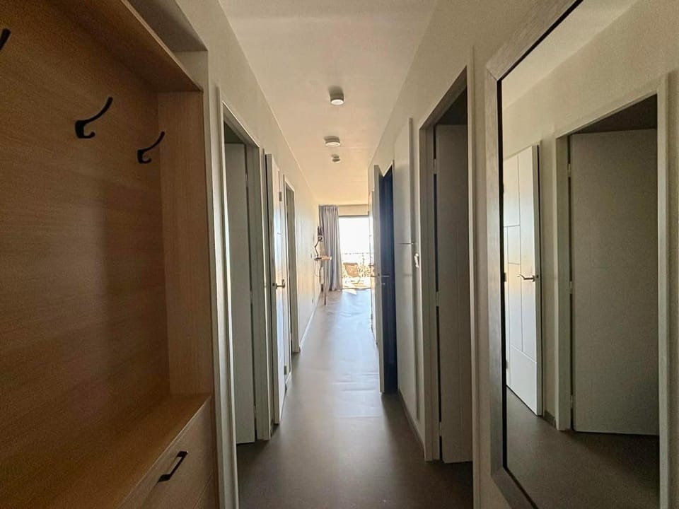 Appartement neuf en bord de mer pour 6 pers, balcon, piscine, jacuzzi, parking, animaux admis - FR-1-194-233 Apartment in La Tranche-sur-Mer
