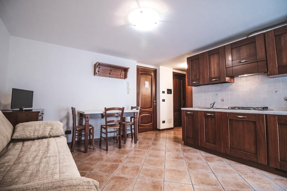 Kitchen or kitchenette, Living room, Dining area