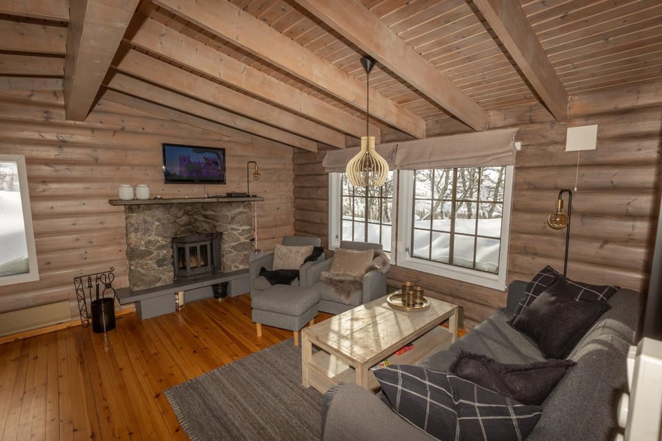 Communal lounge/ TV room, TV and multimedia, Living room, Seating area