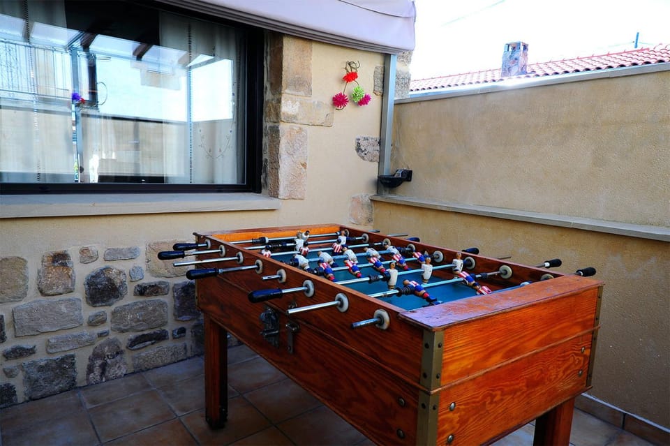 Billiard, Game Room