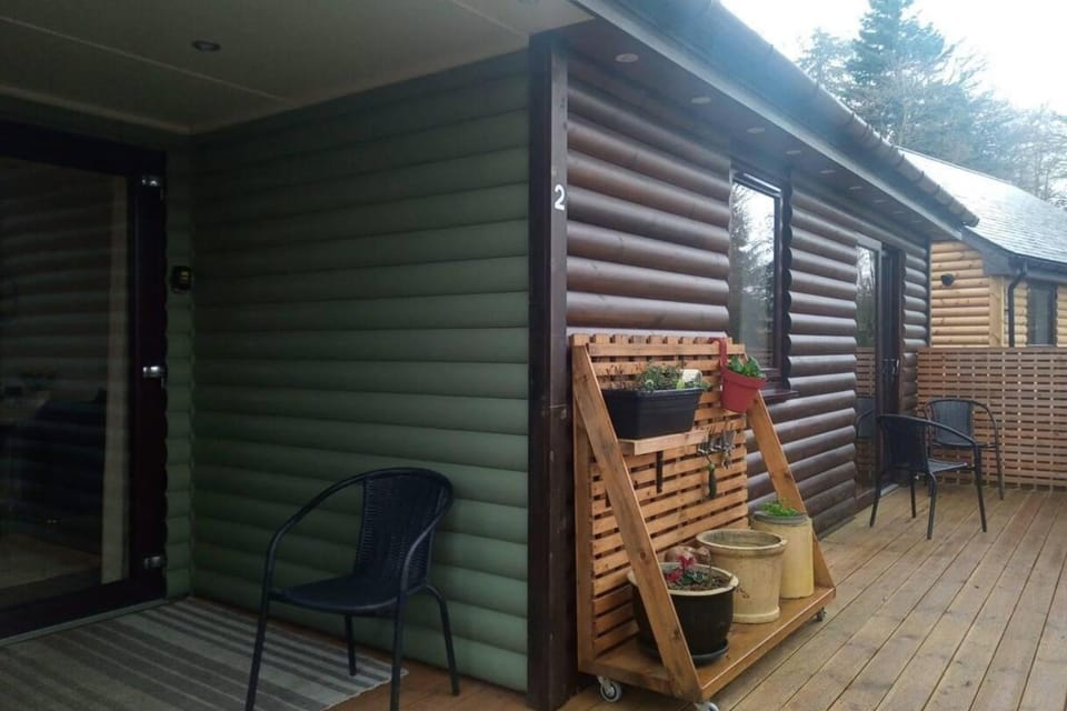 2 Bed Cottage Sleeps 4 -Private Garden -Pets Okay House in Scotland