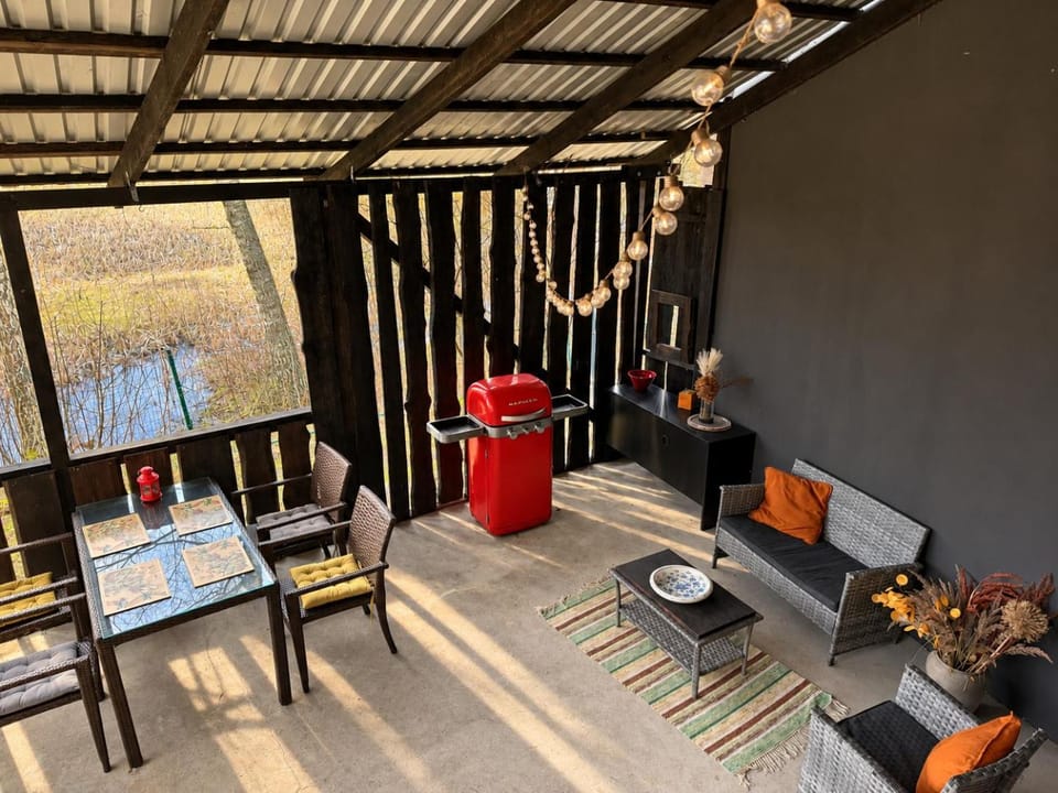 Patio, BBQ facilities