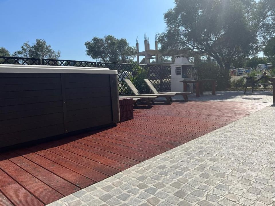 BBQ facilities, Garden, Balcony/Terrace